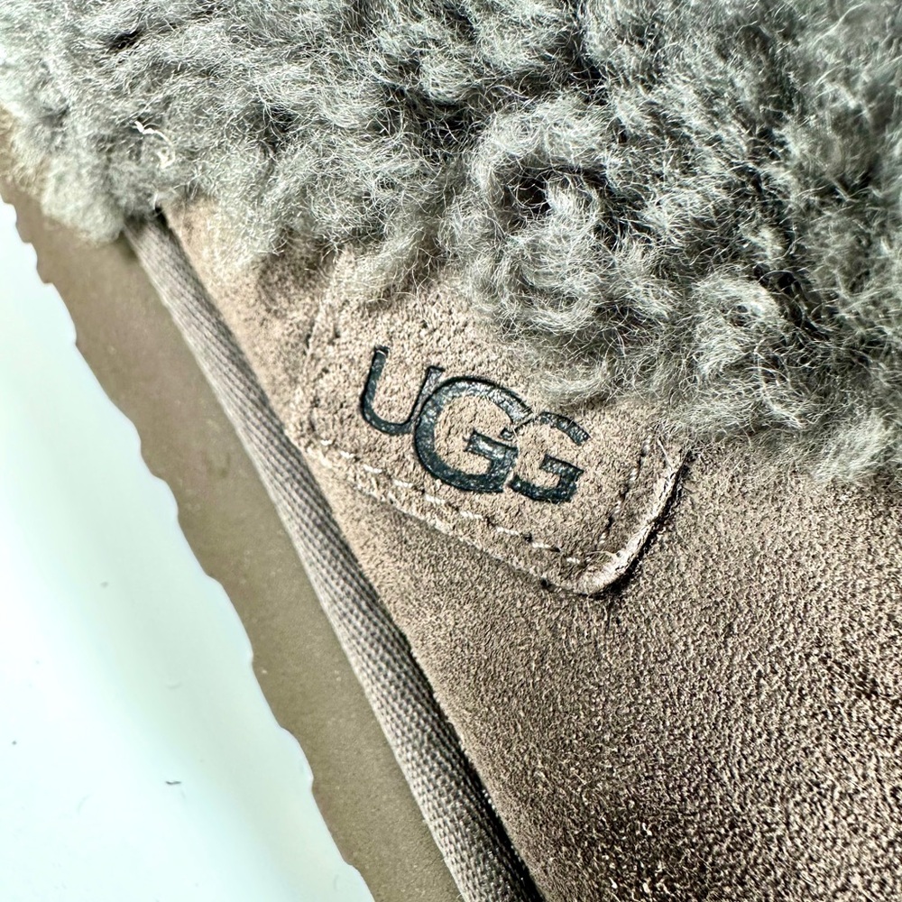 UGG Women's Cluggete Slippers Sheepskin Wool Leather GRAY - Picture 9 of 10